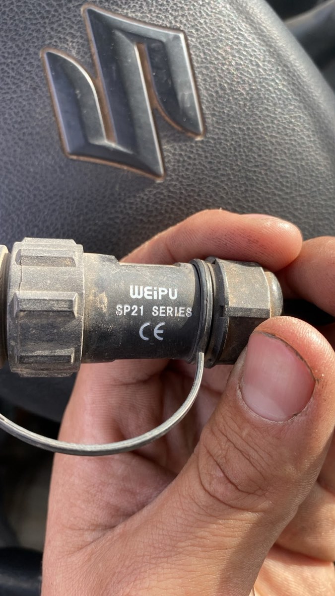 Field photo: WEIPU SP21 series motor connector, side view
