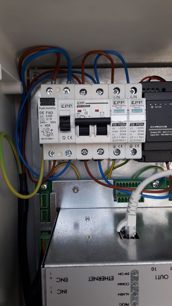 Installed NCU cabinet interior at Calle Larga
